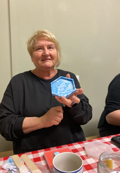 Eco-Resin Pouring Workshop at Bottle and Glass Barn