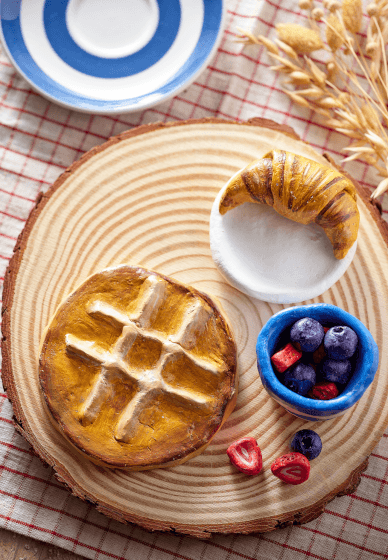 Beginners Guide to Air Dry Clay Noughts and Crosses Workshop