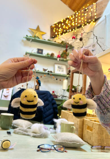 Beginners Needle Felted Honey Bee Workshop