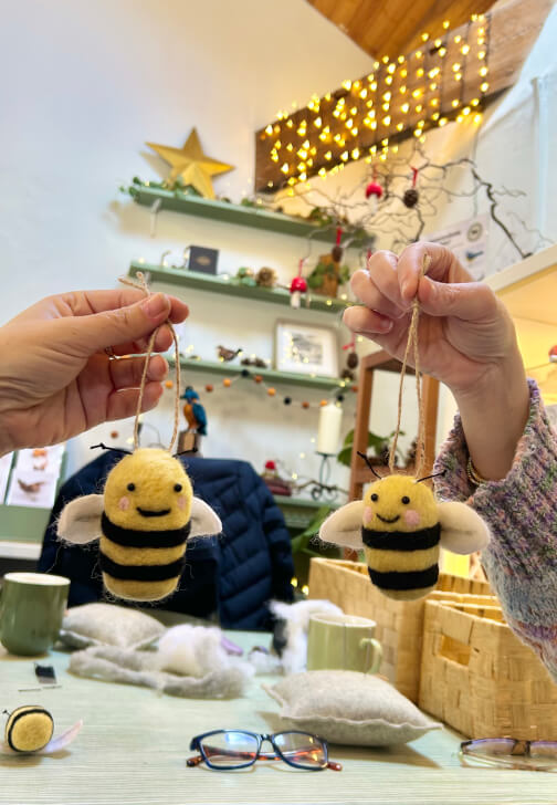 Beginners Needle Felted Honey Bee Workshop