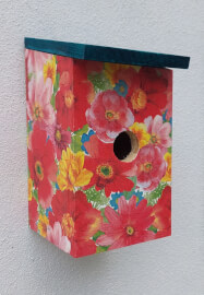 Birdhouse Painting Class