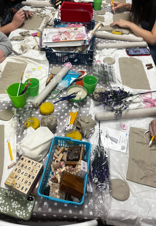Botanical Pots Pottery Class