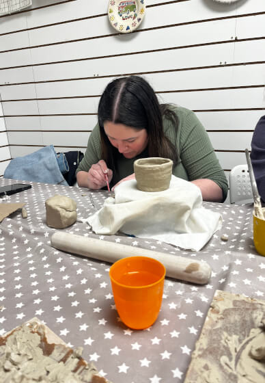 Botanical Pots Pottery Class