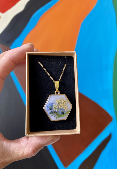 Botanical UV Resin Jewellery and Accessories Workshop Bath