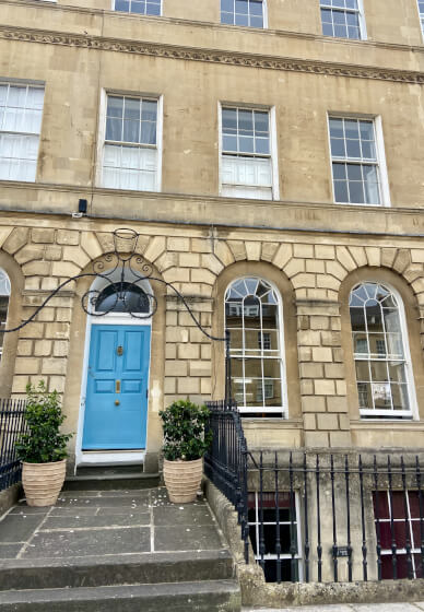 Botanical UV Resin Jewellery and Accessories Workshop Bath