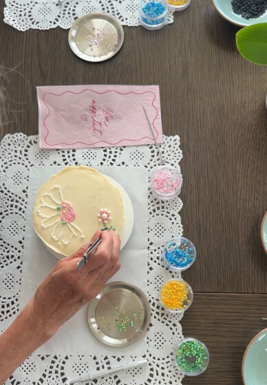 Cake Embroidery Experience