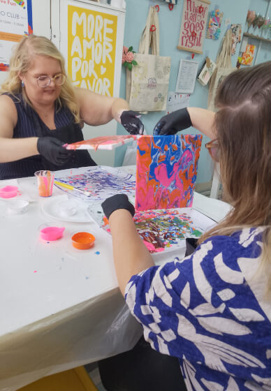 Canvas Paint Pouring Fluid Art Workshop
