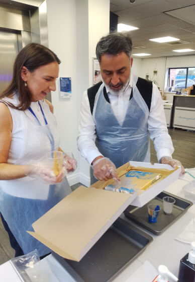 Canvas Paint Pouring Fluid Art Workshop