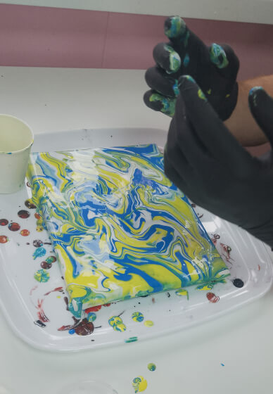 Canvas Paint Pouring Fluid Art Workshop