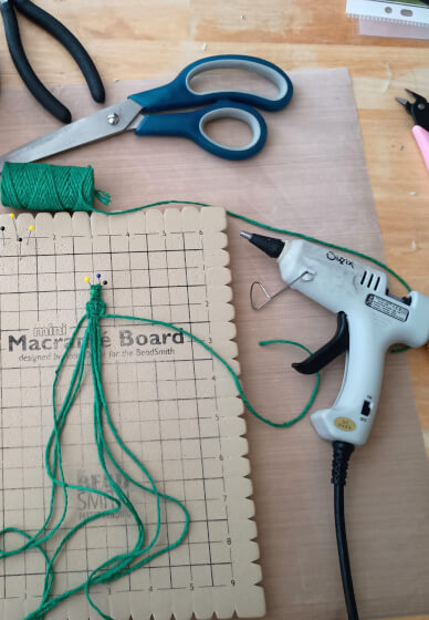 Craft Workshop: Dandelion Flowers