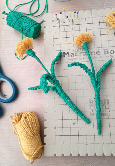 Craft Workshop: Dandelion Flowers
