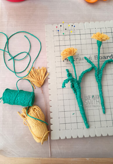 Craft Workshop: Dandelion Flowers