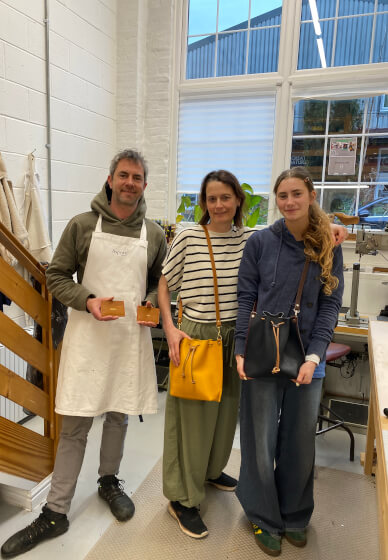 Create Your Bespoke Leather Shoulder Bag Workshop