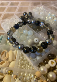 Creative Workshop Day with Shopping: Jewellery Workshop