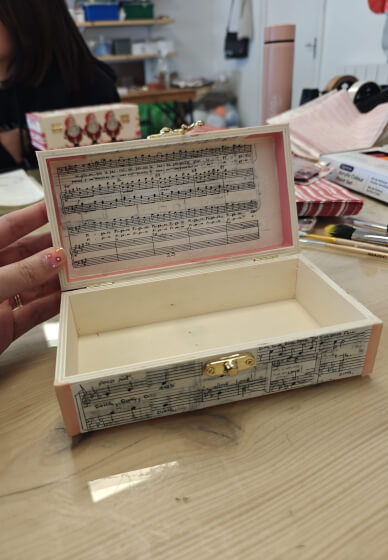Decoupage Workshop