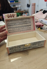 Decoupage Workshop