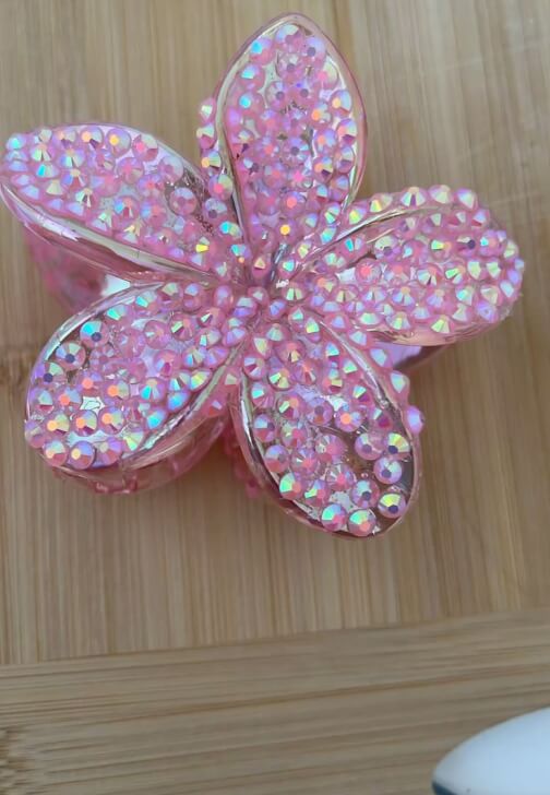 DIY Hawaiian Hair Accessories Workshop