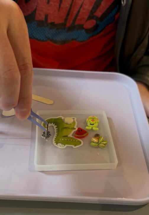 DIY UV Resin Magnet Workshop