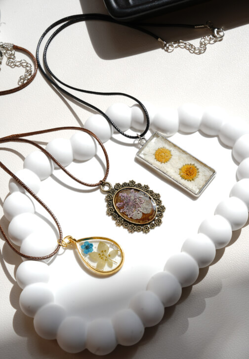 Dried Flower Resin Jewellery Workshop