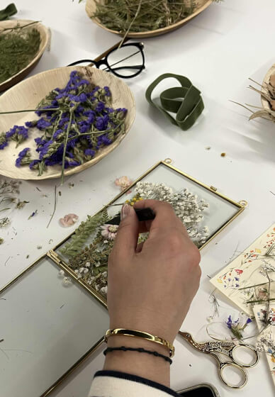 Dried Pressed Flower Frame Workshop