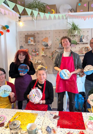 Eco-Resin Workshop: Pressed Flowers Clock
