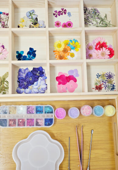Epoxy Resin Flower Coaster / Tray Workshop