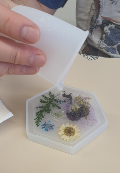Epoxy Resin Flower Coaster / Tray Workshop