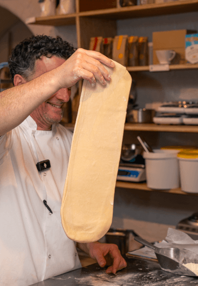 Evening Almond Croissant Baking Class