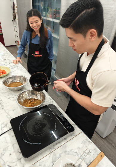 Family Biang Biang Noodle Class – Hand-Pulled Noodles and Big Smile
