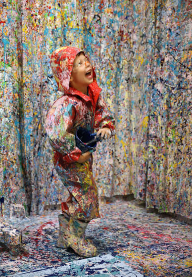 Family Splatter Painting Experience in London for Four Guests