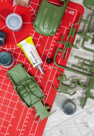 Father's Day AIRFIX Jaguar E TYPE Workshop