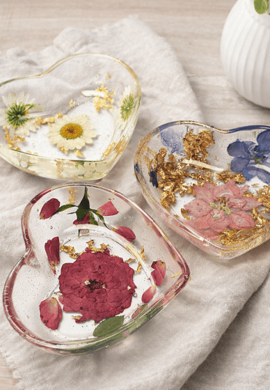 Floral Trinket: Epoxy Resin Botanical Dish - Make 3