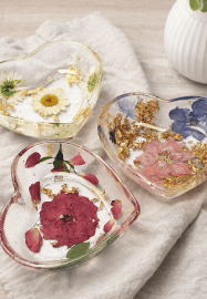 Floral Trinket: Epoxy Resin Botanical Dish - Make 3