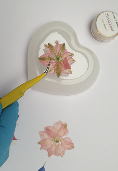 Floral Trinket: Epoxy Resin Botanical Dish - Make 3