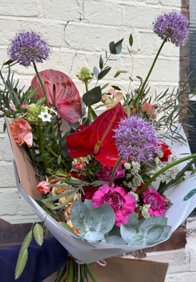 Flower Farm Visit and Bouquet Making Class