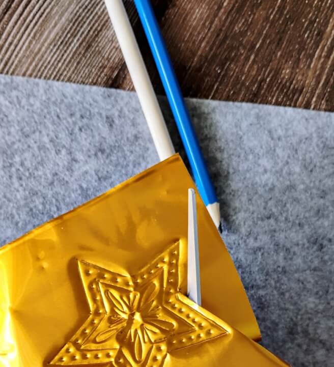 Foil Embossed Christmas Decorations Workshop