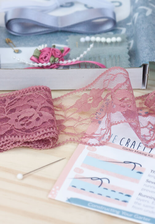 Garter Making Craft Kit