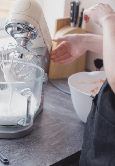 Giant and Gourmet Macaron Making Class