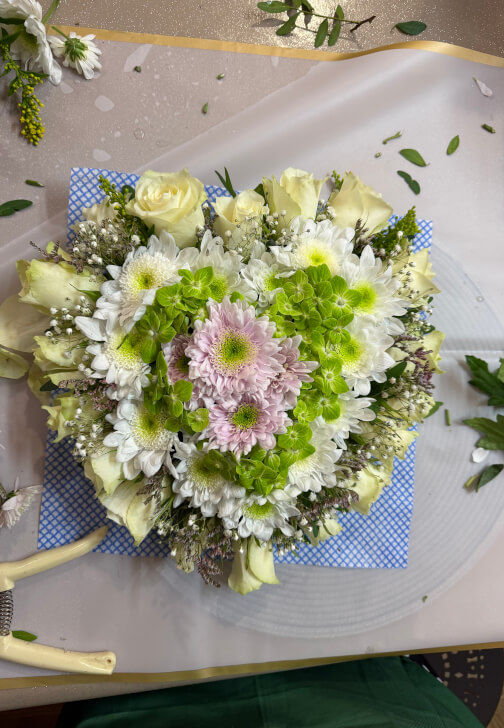 Heart-shaped Flower Arrangement Class
