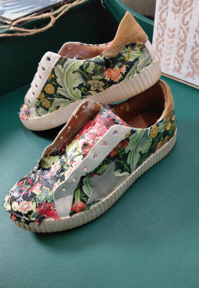 Heels and Bubbles Decoupage Workshop