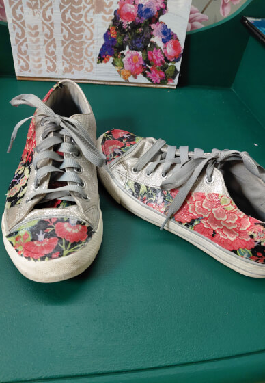 Heels and Bubbles Decoupage Workshop