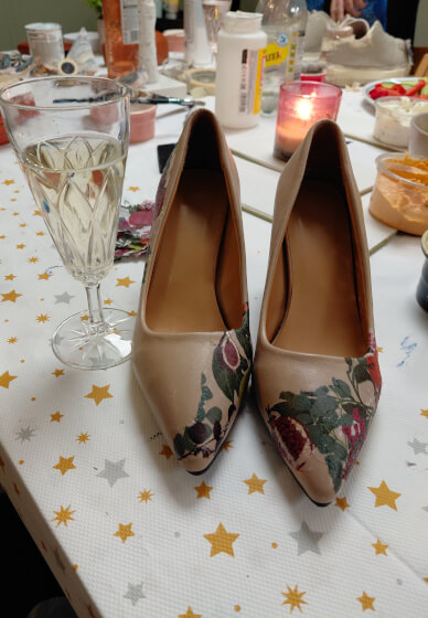 Heels and Bubbles Decoupage Workshop