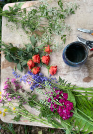 Hen-Do Flower Arranging Experience
