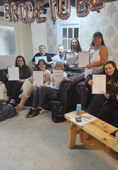 Hen Party Life Drawing Class in Oxford