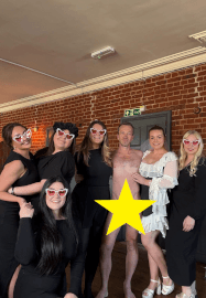 Hen Party Life Drawing Class in Oxford