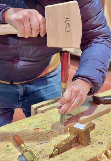 Intermediate Joinery: Dovetail Joints (2-Day Weekend Course)