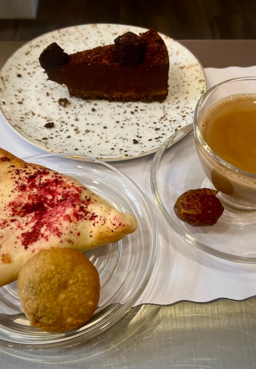 Japanese Floral Workshop with Drink and Dessert