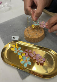 Japanese-Style UV Resin Floral Crystal Light Ball Making Workshop