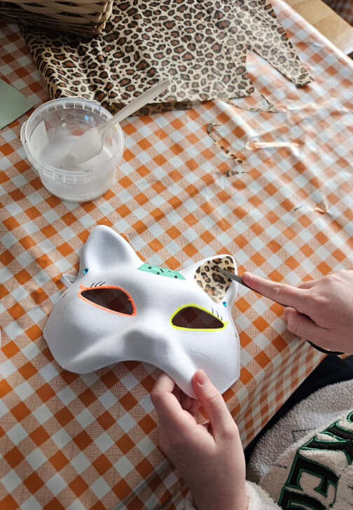 Kid's Asian Cat Mask and Bamboo Fan Decorating Party
