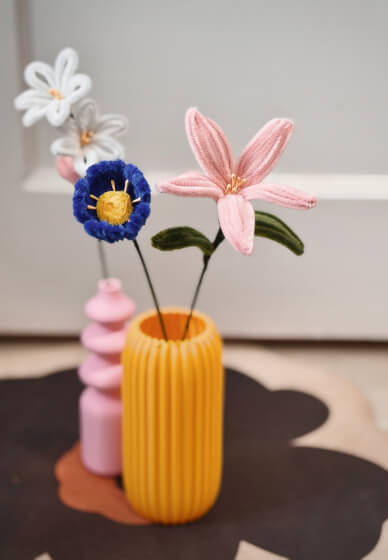 Korean-inspired Sparkling Chenille Flower Bouquet Workshop